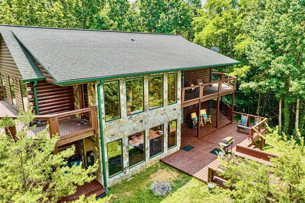 Panorama Mountain View Cabin, Less Than 10 Miles From Gatlinburg And Dollywood, Dog Friendly, 6 Bedrooms Sleeps 17, Fire Pit, Hottub, Washer Dryer, Fully Loaded Kitchen, Gameroom With A Tv, Pool Table, Arcade, Air Hockey, And Foosball Sevierville Eksteriør billede